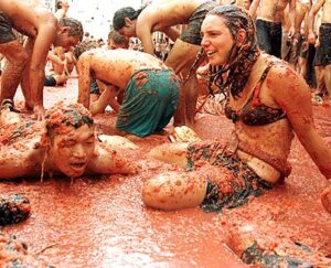Tomatina Una fiesta clásica en Buñol